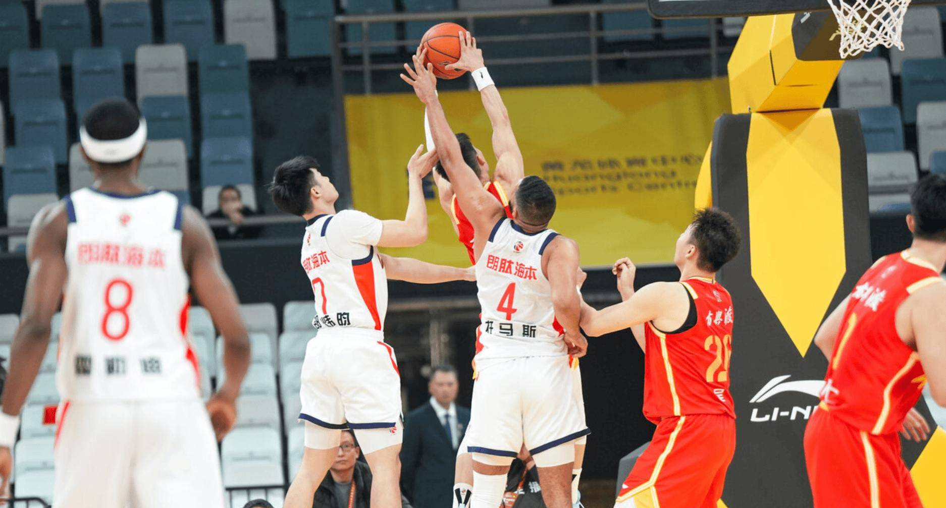 赛前广州队备战意甲洛杉矶湖人集结日强势反弹，这操作让人直呼：辽宁本钢战术微调的简单介绍